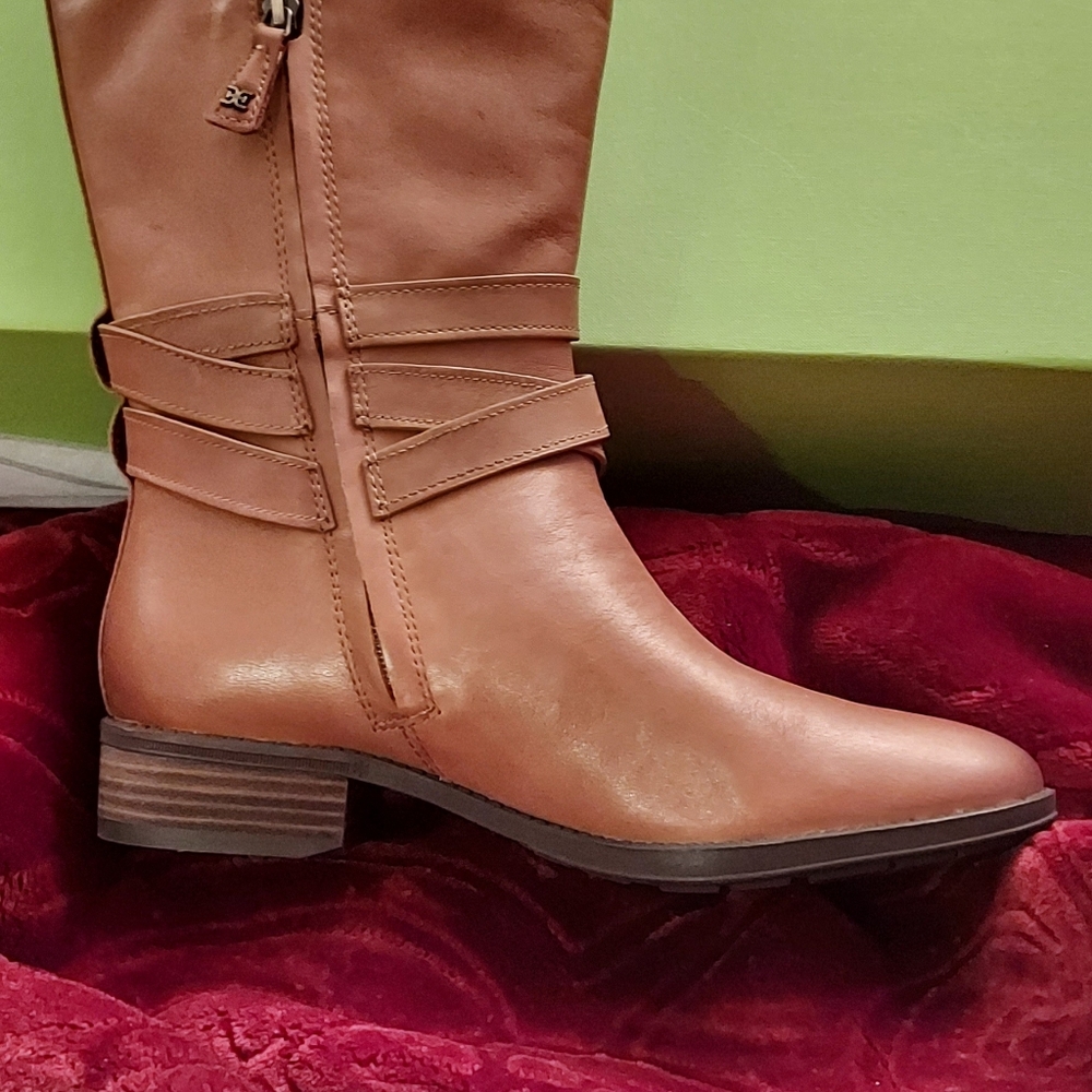 Real leather, stack heel, New boots never worn